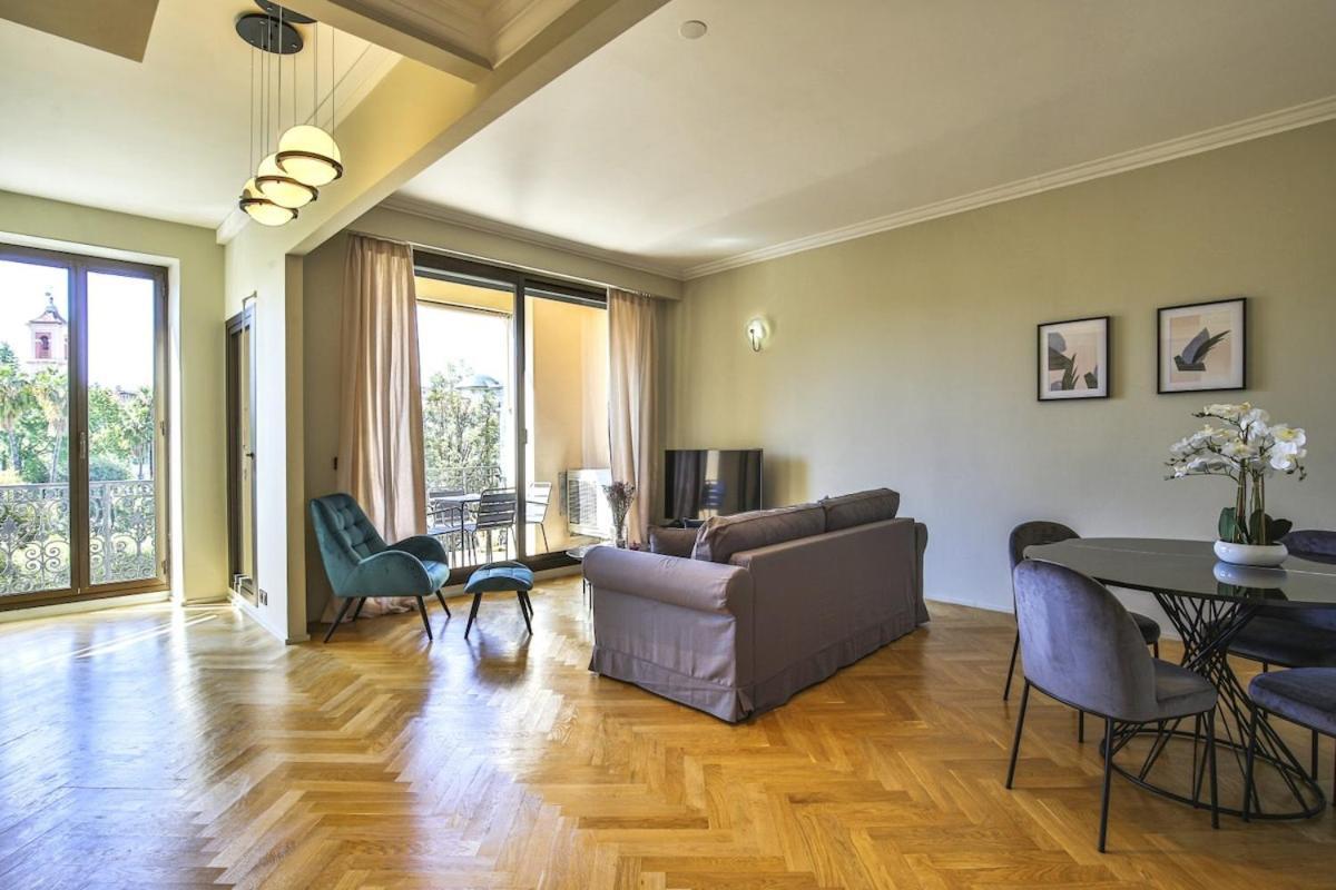 Balcon Vue Coulee Verte. Luxe Plein Coeur De Nice Buitenkant foto
