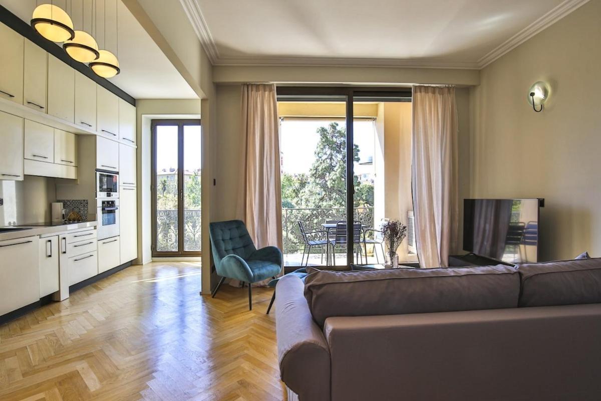 Balcon Vue Coulee Verte. Luxe Plein Coeur De Nice Buitenkant foto