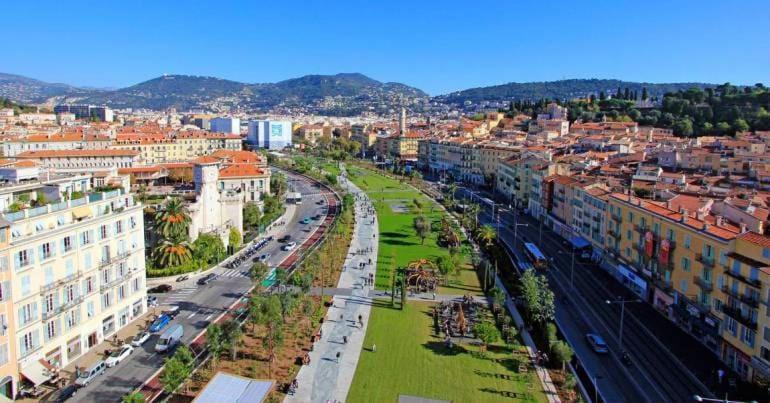 Balcon Vue Coulee Verte. Luxe Plein Coeur De Nice Buitenkant foto