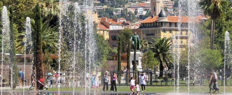 Balcon Vue Coulee Verte. Luxe Plein Coeur De Nice Buitenkant foto